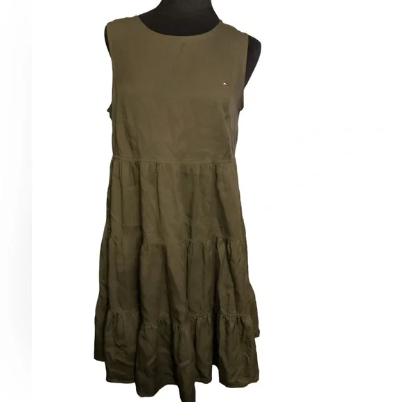 Tommy Hilfiger Olive Green Dress in size 4. In great gently used condition. - Picture 1 of 4